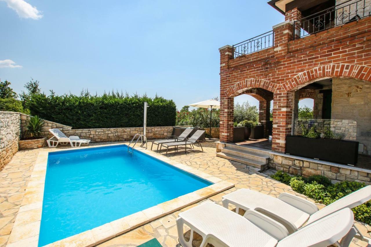 Villa Istriana Jakob With Pool Tar-Vabriga Exterior foto